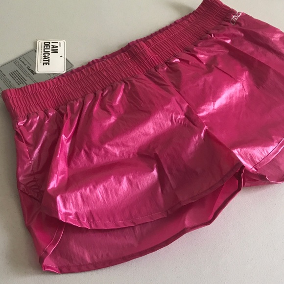 {Lorna Jane} Pink Luminosity Athletic Shorts - Picture 2 of 8